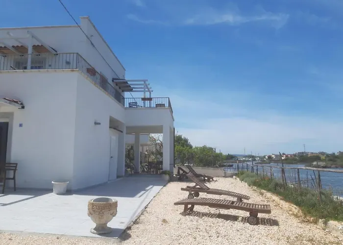 Torre Del 포체 바라노